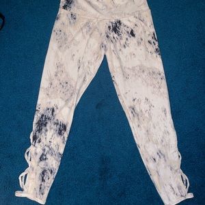 Revolve Cropped marble workout leggings